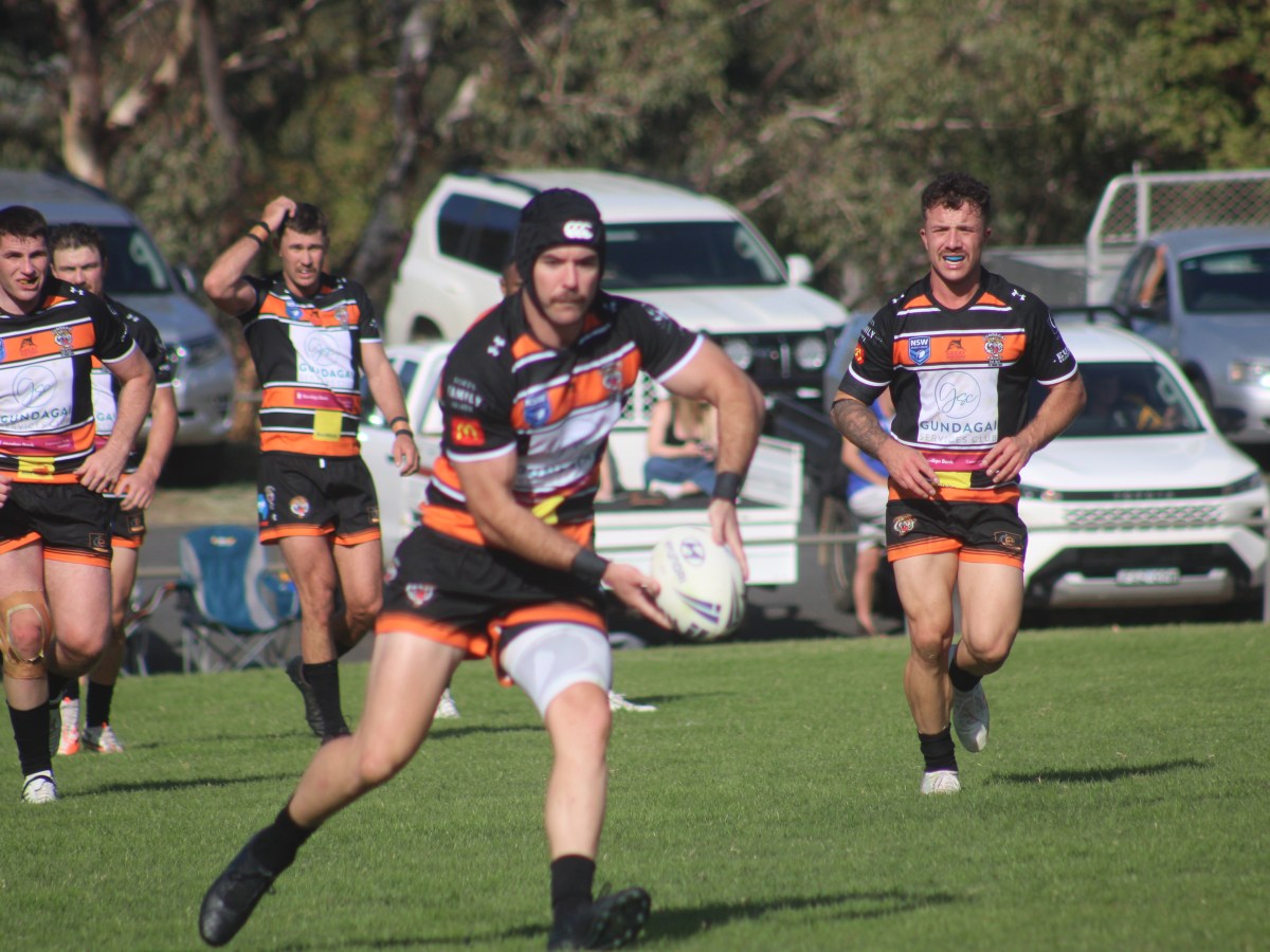 Fast start pleasing as Tigers capitalise on sin binning to set up victory in top of the table clash
